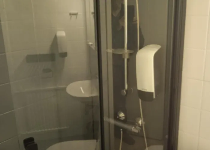 Ellivuori. Ellin Pooli 4 아파트